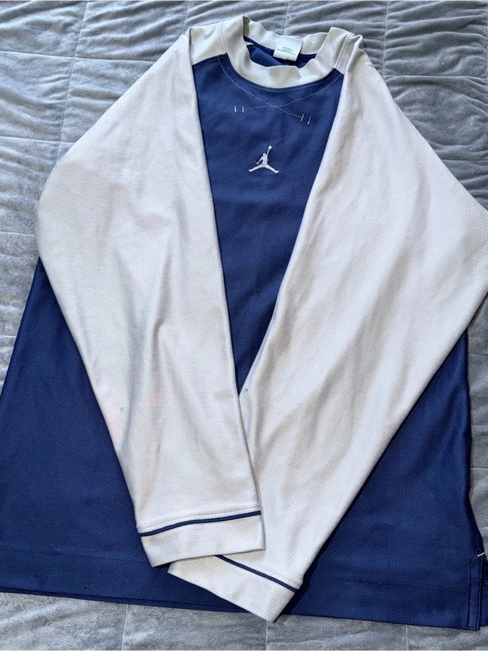 Jordan men’s long Sleeve crew neck pullover t-shirt blue-gray M logo poly